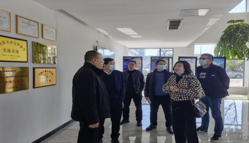 象山縣人社局副局長章霞丹會同 寧波合力模具科技股份有限公司董事長施良才一行考察 漢峘教育&ldquo;三位一體、四方聯(lián)動&rdquo; 產(chǎn)教融合育人模式