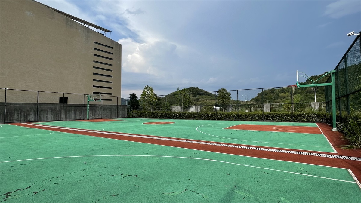 1664242630132580.jpg 籃球場.jpg