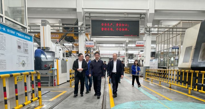 1712105475270540.jpg 車間過道.jpg